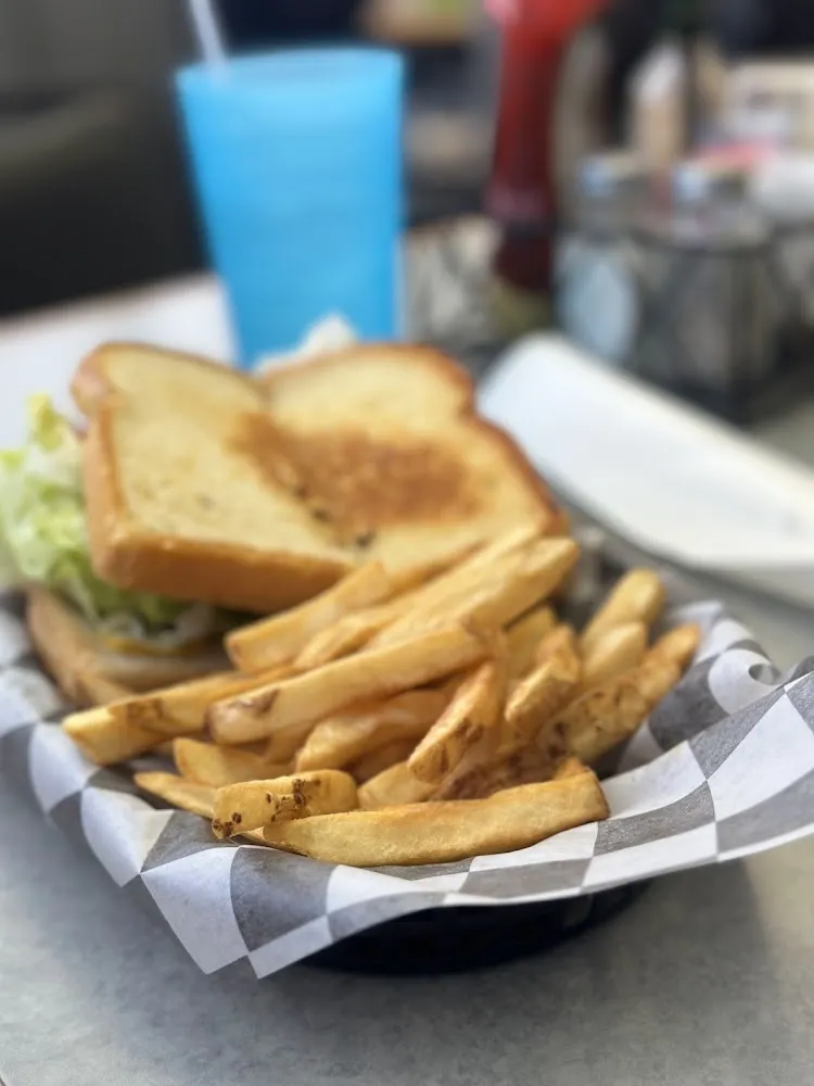 Grilled Chicken Basket with Fries